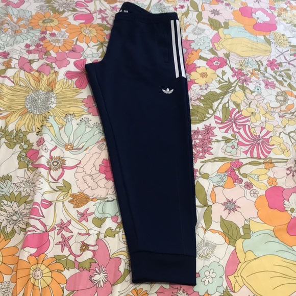 Adidas - Picture 6 of 7